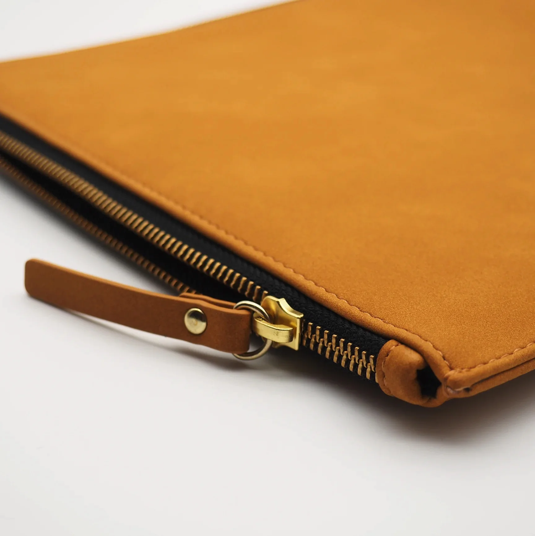 Casyx Atelier • Etui pour Macbook Pro/Air 13" • Camel - Image 5