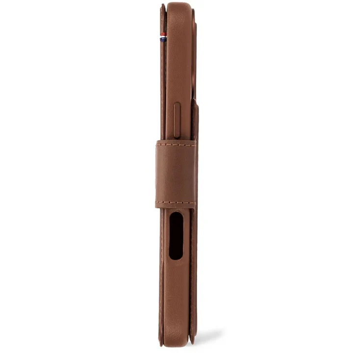 Decoded • Etui Portefeuille amovible pour iPhone 16 Plus • Brun - Image 4