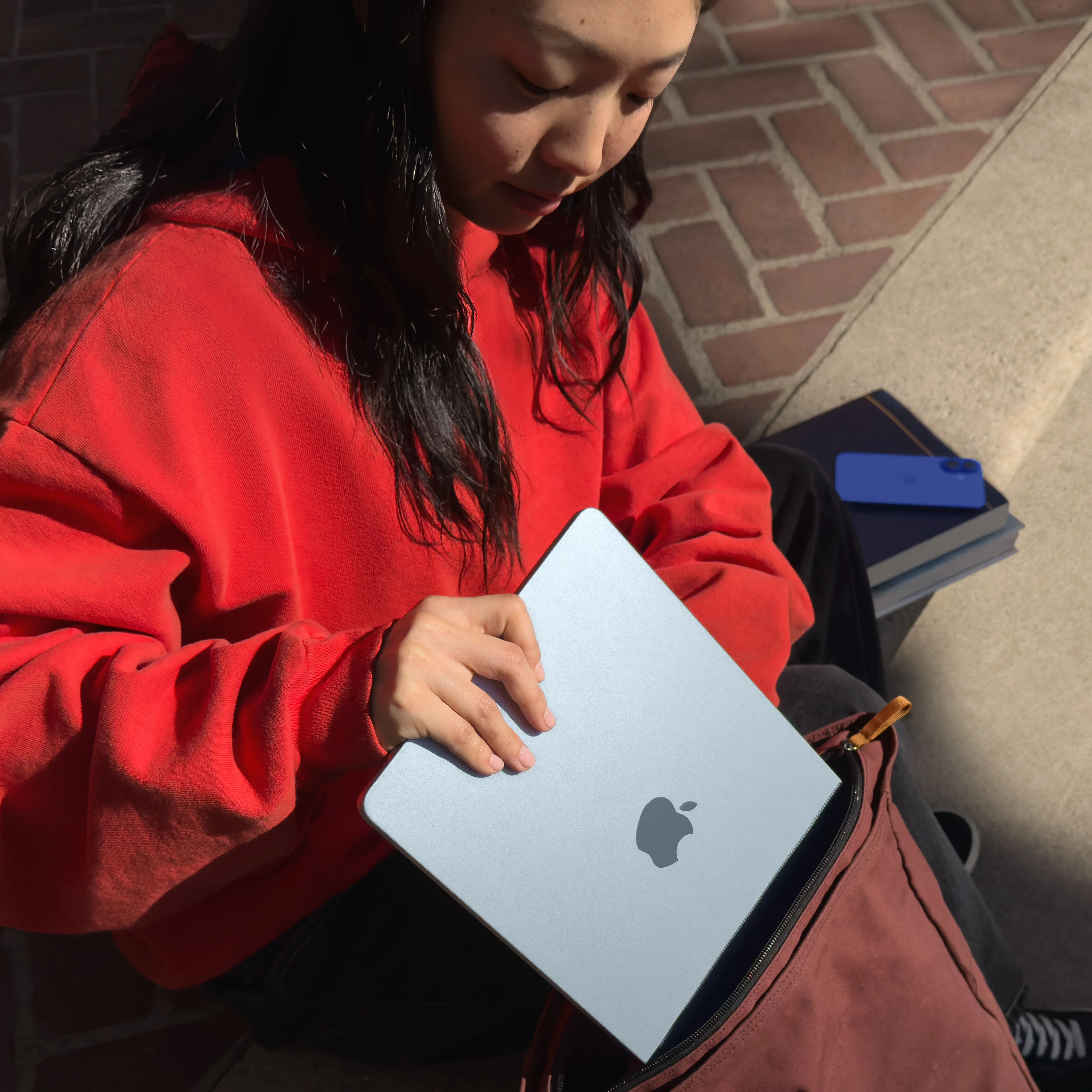 MacBook Air 13 pouces: Puce Apple M4 avec CPU 10 cœurs et GPU 10 cœurs, 512 Go SSD - Ciel - Image 8