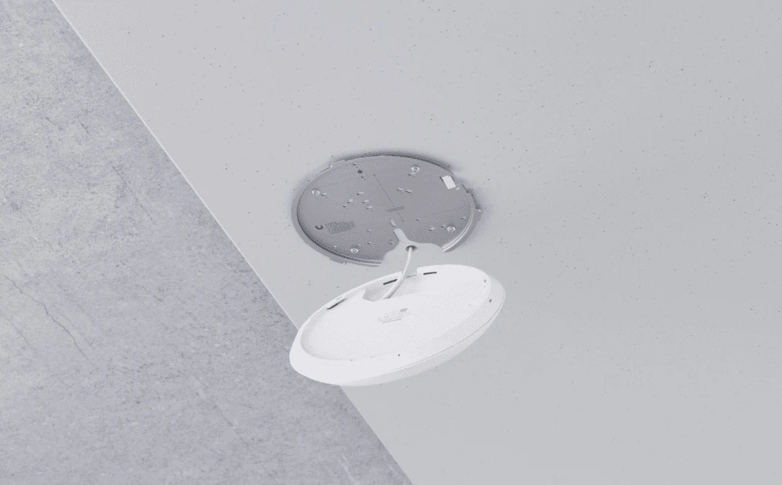 Ubiquiti UniFi 7 Pro Access Point - Image 8